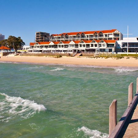 Boardwalk By The Beach Rockingham Exterior foto